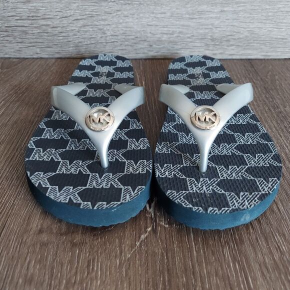 MICHAEL Michael Kors Women's MK Flip Flop Size 6M - Picture 3 of 6